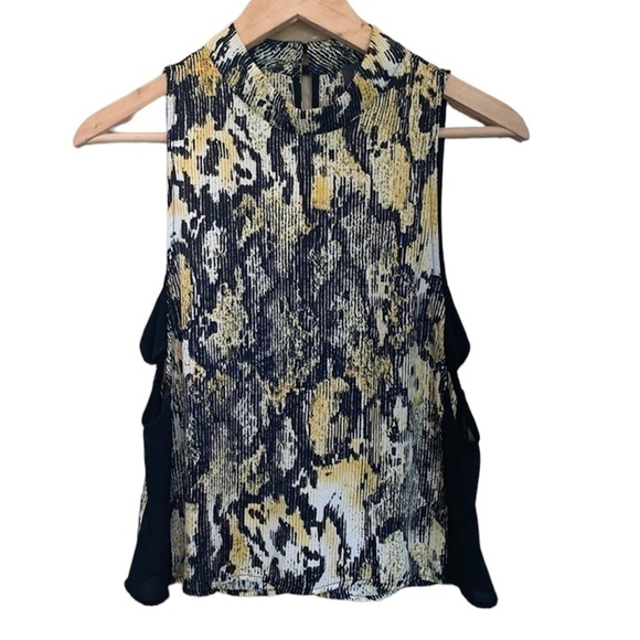 Astr | Sleeveless Black Yellow Reptile Animal Print Side Cut Out Crinkle Top XS - Picture 1 of 17